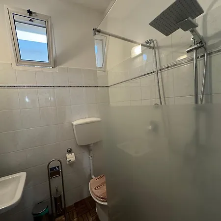 Liston 3* ريميني